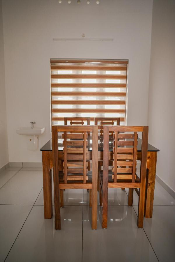 Shimano Square Guest House Varkala Luaran gambar