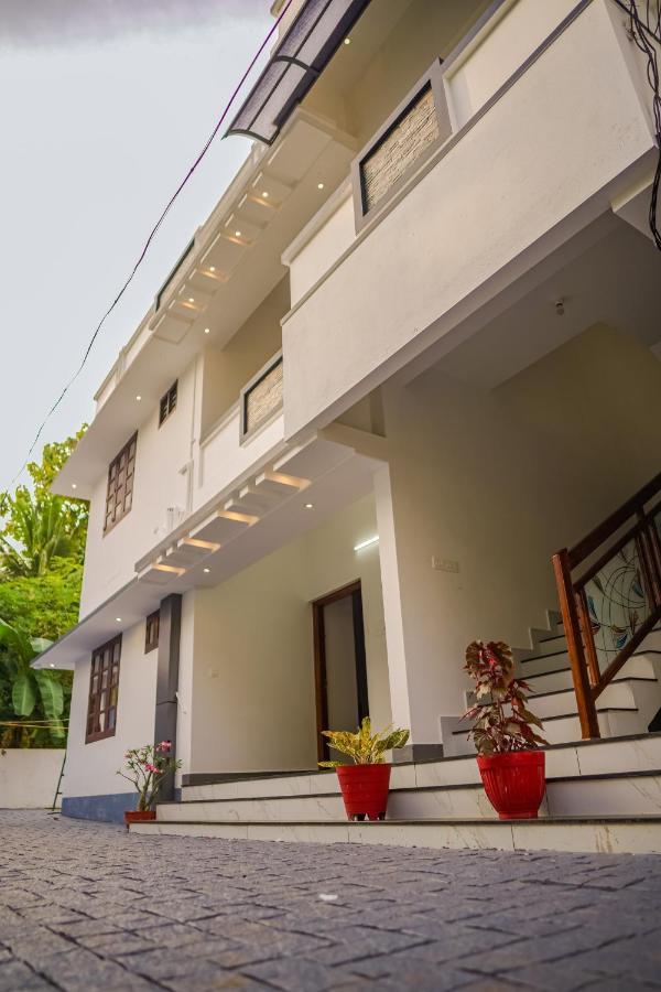 Shimano Square Guest House Varkala Luaran gambar